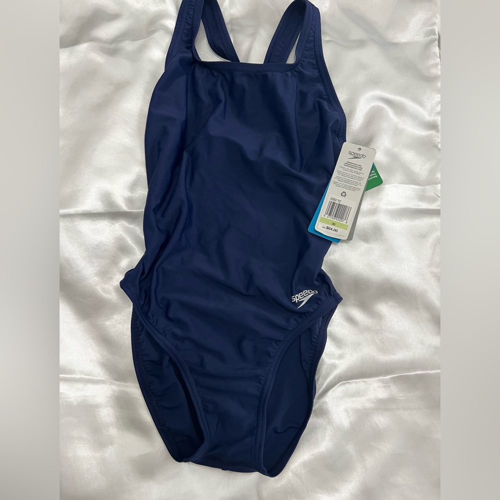 NWT speedo power flex swimsuit. Size 30